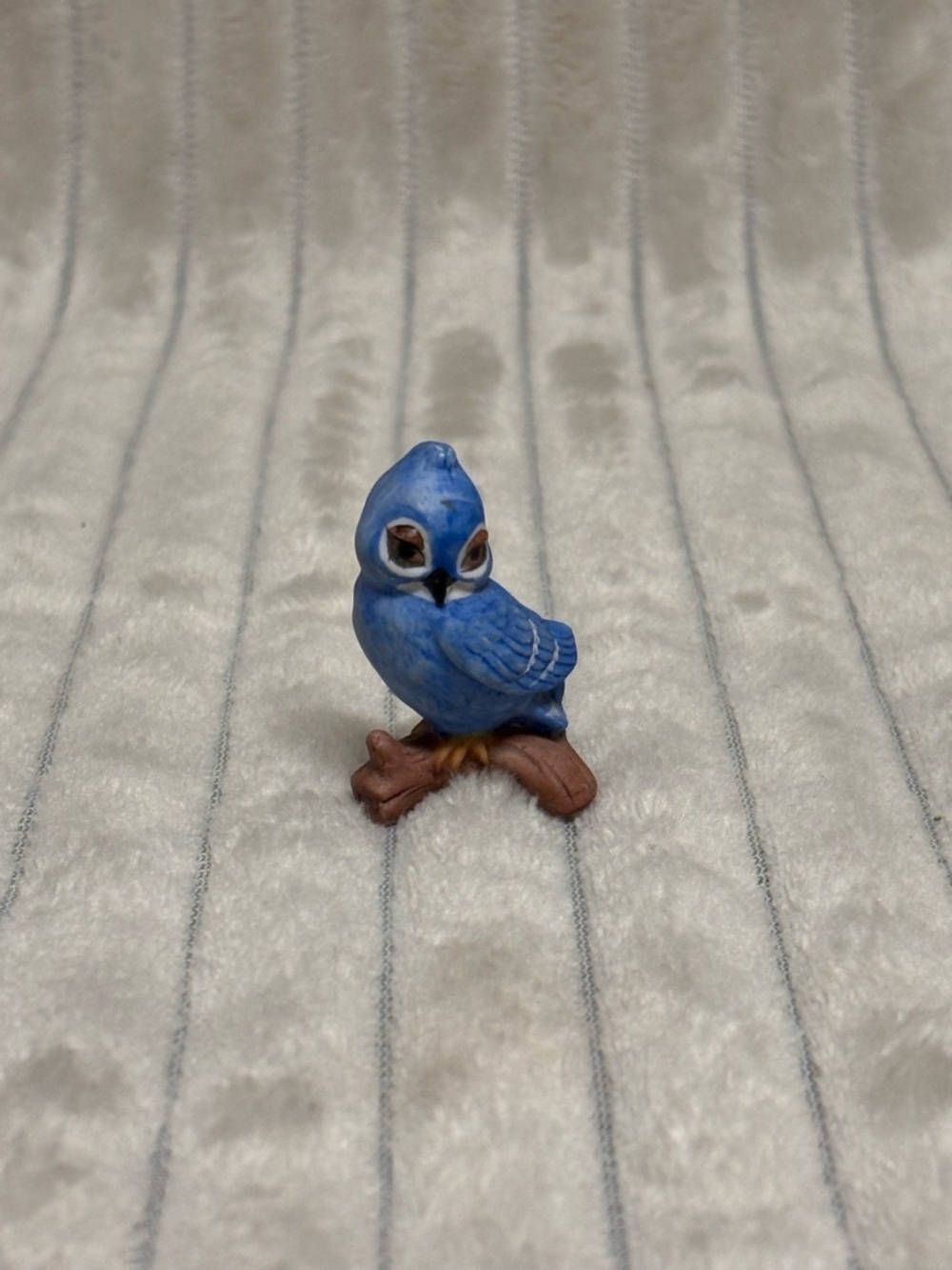 Vintage Freeman George Good Miniature Porcelain Blue Bird Figurine